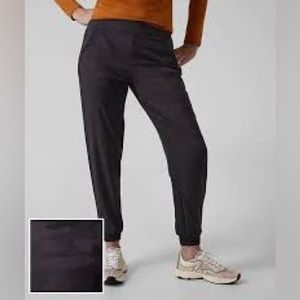 Athleta Brooklyn Lined Camo Jogger